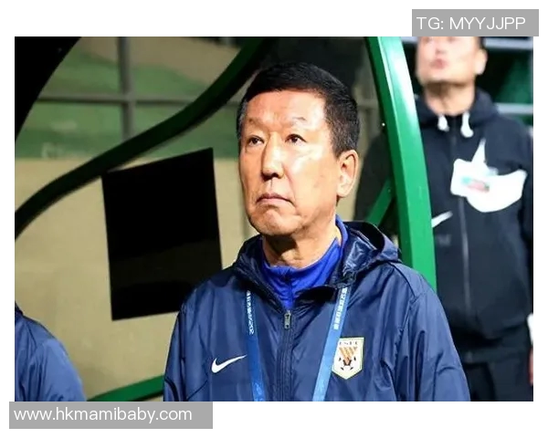 杨敏专访：从绿茵场到人生舞台的足球旅程回顾与展望