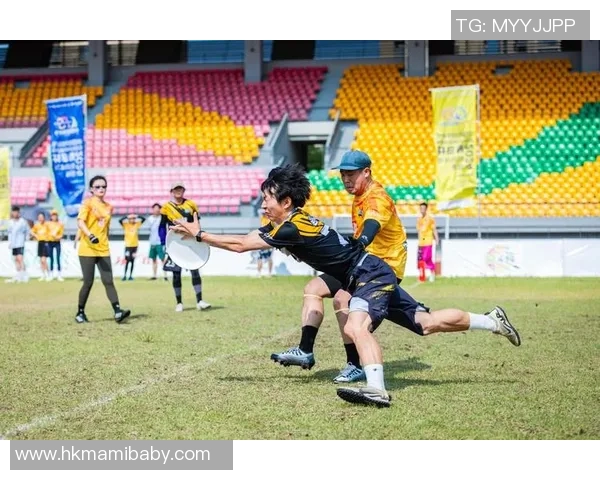 飞盘追梦:南京飞盘队的拼搏历程与成长故事 飞盘追梦:南京飞盘队的拼搏历程与成长故事